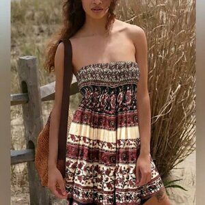 Anthropologie Band of Gypsies Smocked Strapless Bohemian Red Paisley Dress Med